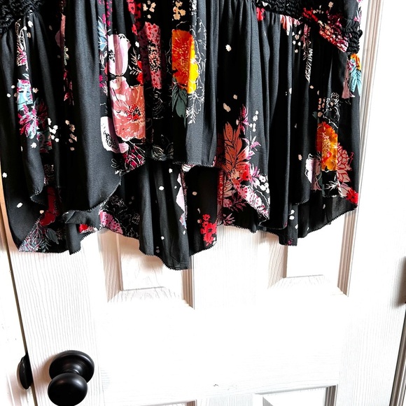 Free People Boho Floral Sleeveless Tunic Top Black Multicolor - Picture 5 of 7